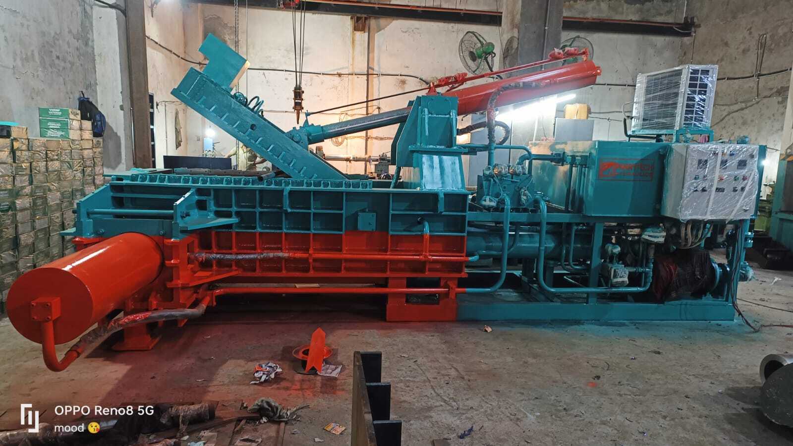 Company Standard Tripple Action Baling Machine