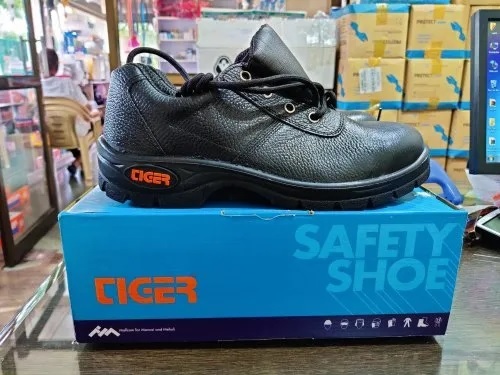 Tiger Safety Shoes - Color: Black