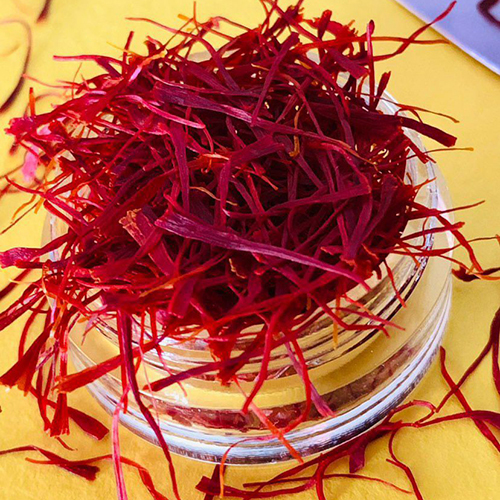 Long Threads Saffron Grade: First Class