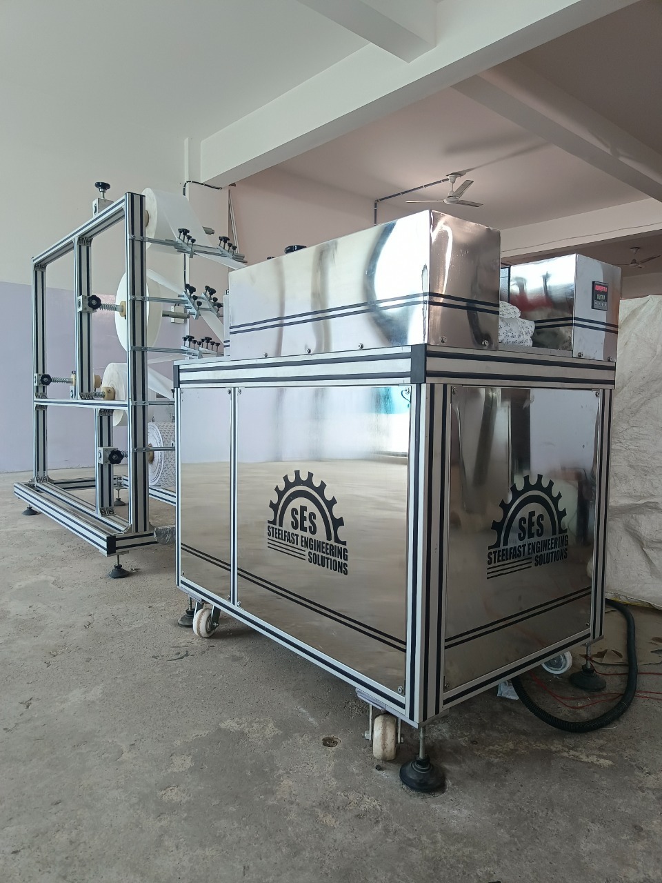 Semi-automatic Sanitary Napkin Making Machine Capacity: 70 Pads Per Minute Pcs/min