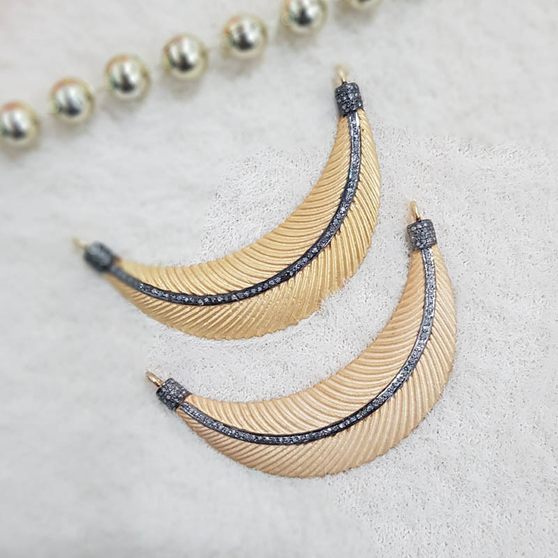 Starling Silver Handmade Pave Diamond Gorgeous Looking Yellow And Black Pendants - Gender: Women