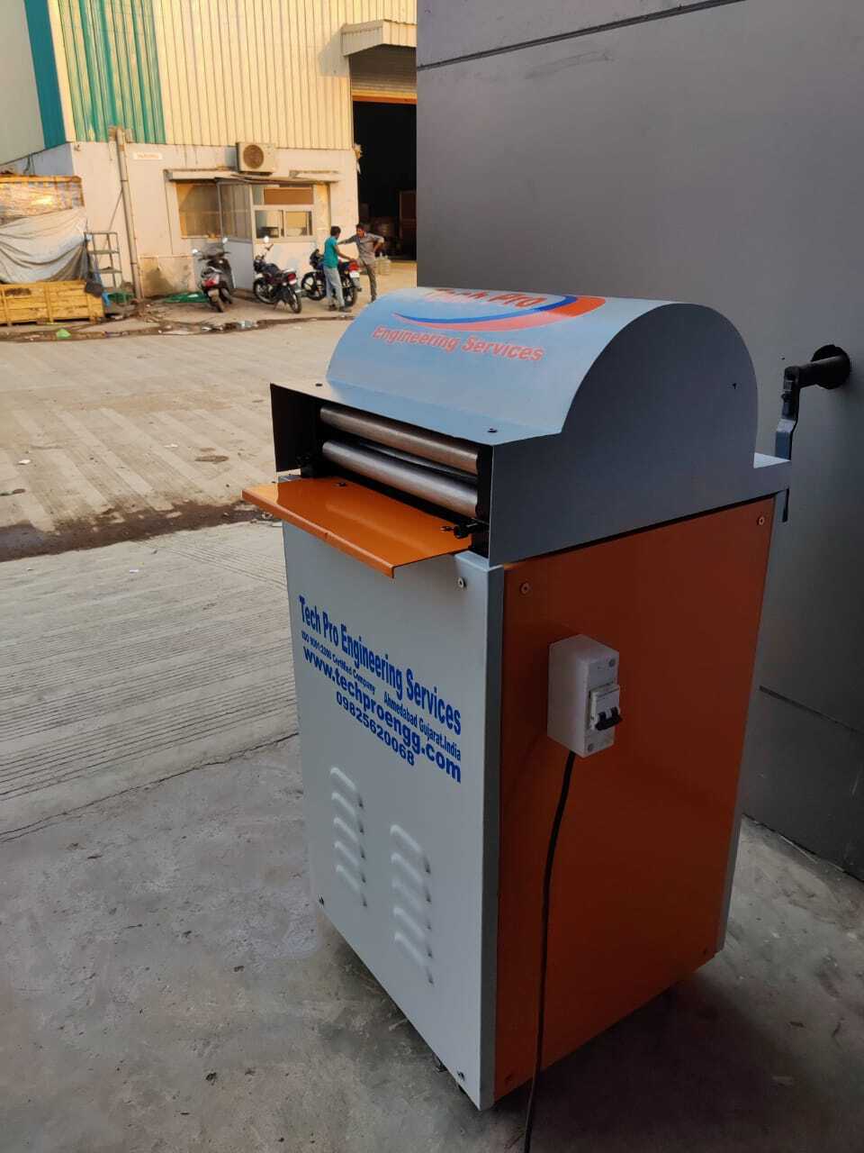 Automatic Banana Fiber Extractor Capacity: 35kg Per 8 Hour Kg/hr