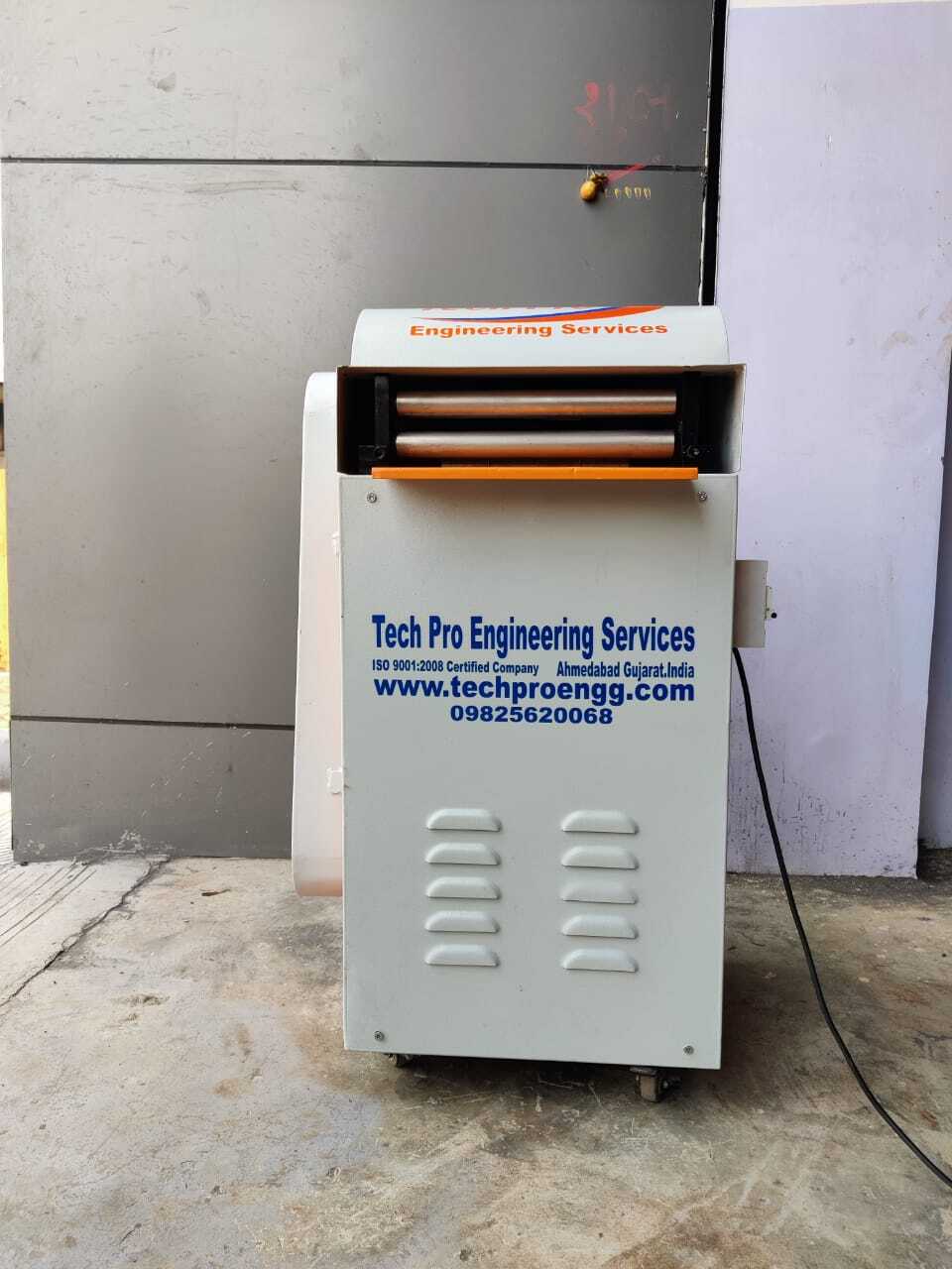 Water Collecting Tray Banana Fibre Extractor Capacity: 35kg Per 8 Hour Kg/hr