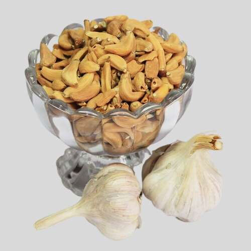 100% Naturala  Brownish (Free From Added Color) Dehydrated Garlic - Dried Garlic