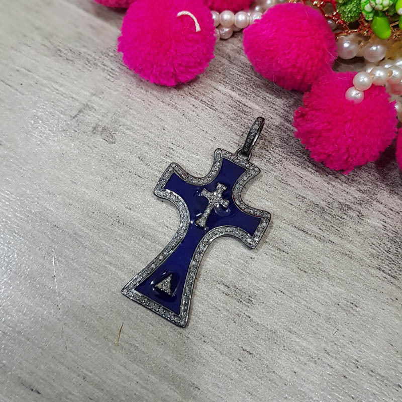 Starling Silver Handmade Pave Diamond Cross Style Fancy Pendant - Gender: Men