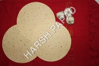 रेड चिली लहसुन पापड़