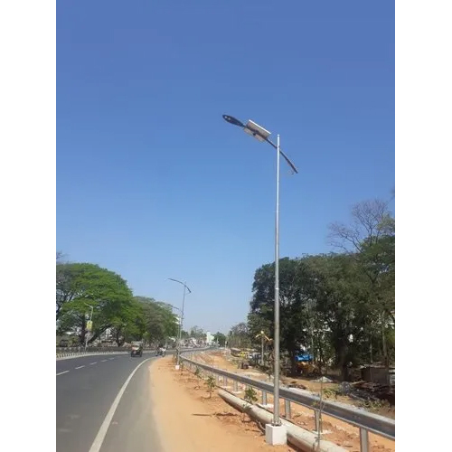 Cool White Roadway Light Pole