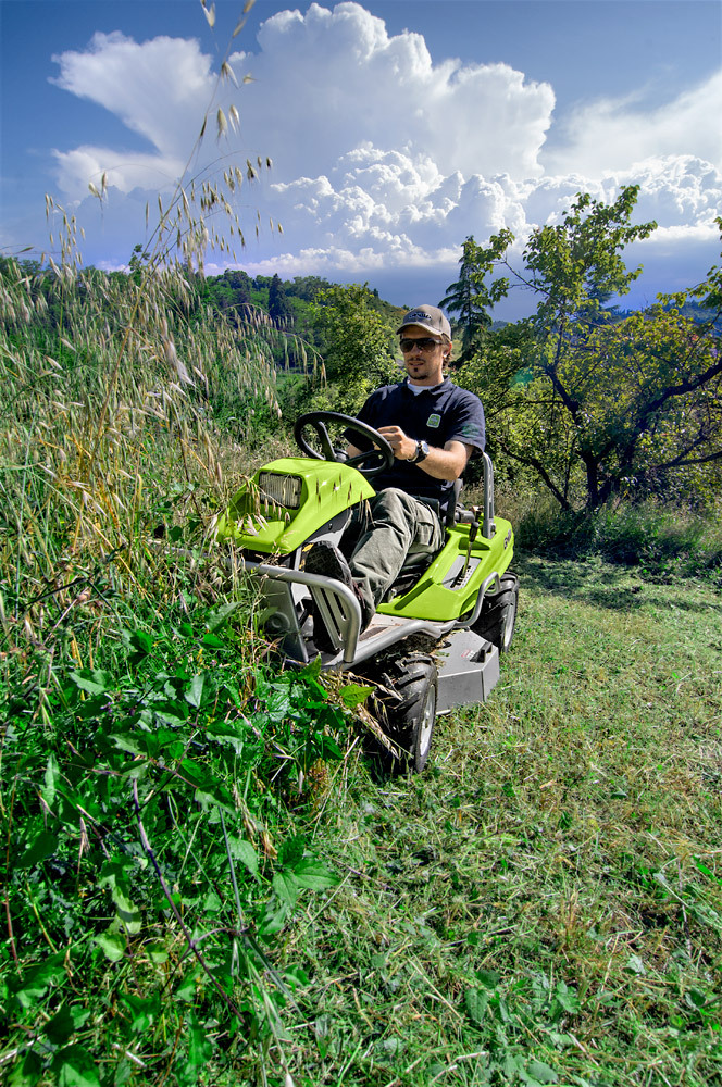 Grillo Climber 7.15 Hydrostatic Brush Cutter - Blade Length: 85 Centimeter (Cm)