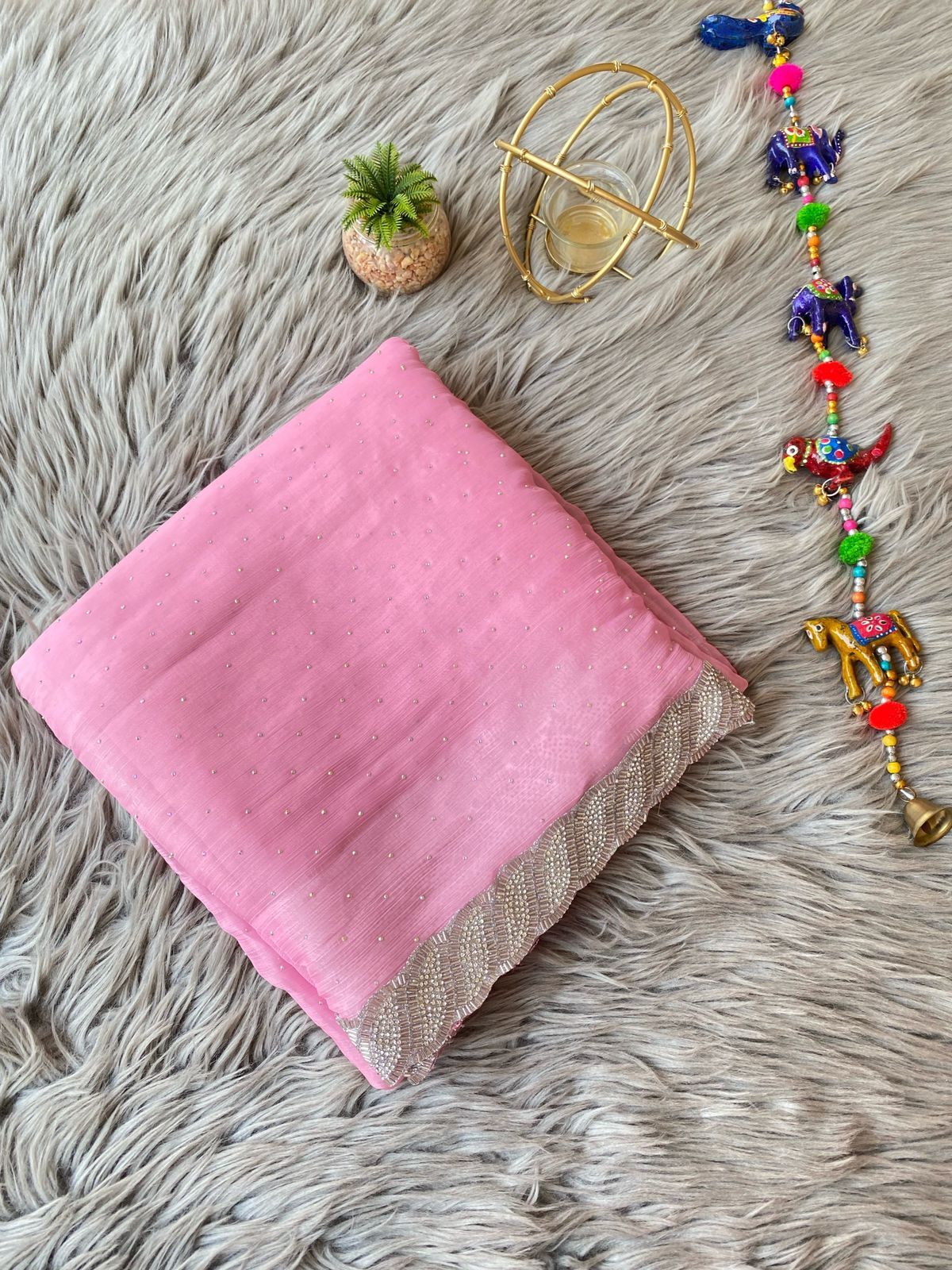 Jimmy Chu Silk With Pure Jarkan Handcraft Lace Border And Diamond In Saree - Color: Pink