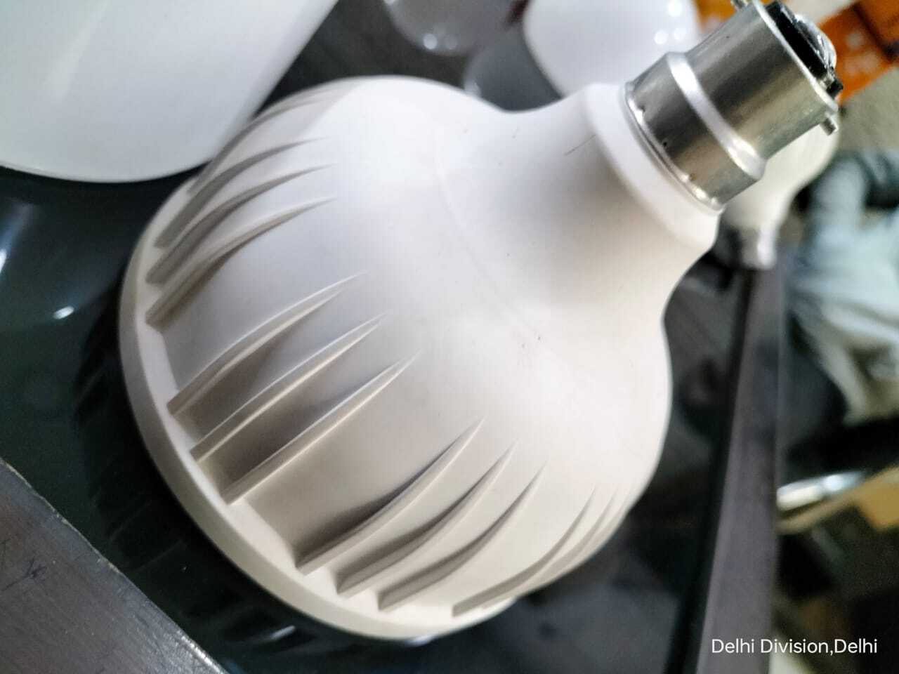 40 Watt Dome Type Led Light - B60 Base, 25000 Hours Lifespan | 2580 Lumens, 5700k Color Temperature, No Flicker, Indoor Use