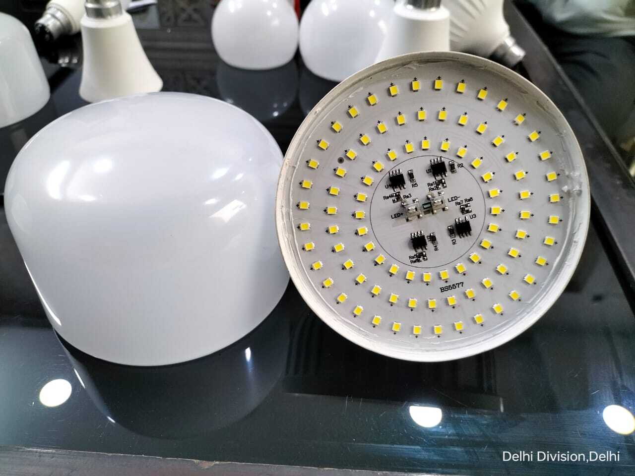 40 Watt Dome Type Led Light - B60 Base, 25000 Hours Lifespan | 2580 Lumens, 5700k Color Temperature, No Flicker, Indoor Use