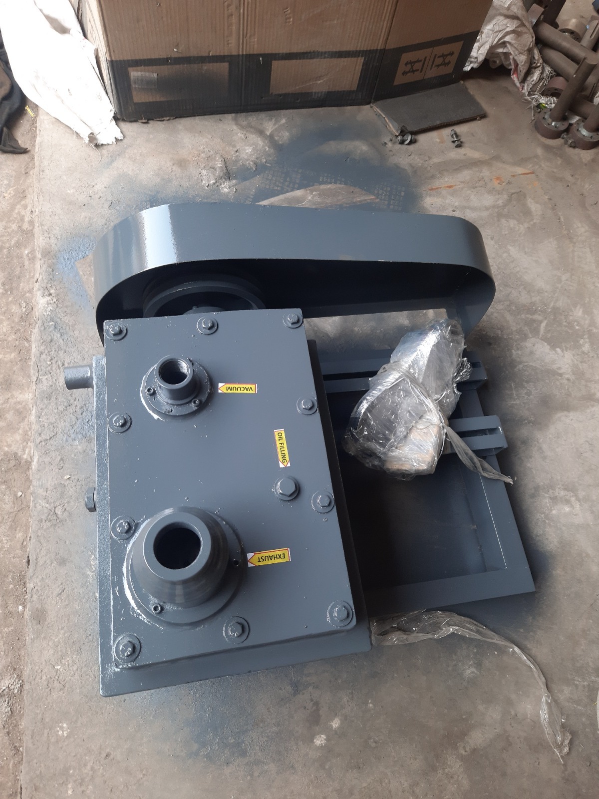 Double Stage Oil Sealed Vacuum Pump - Color: Grey
