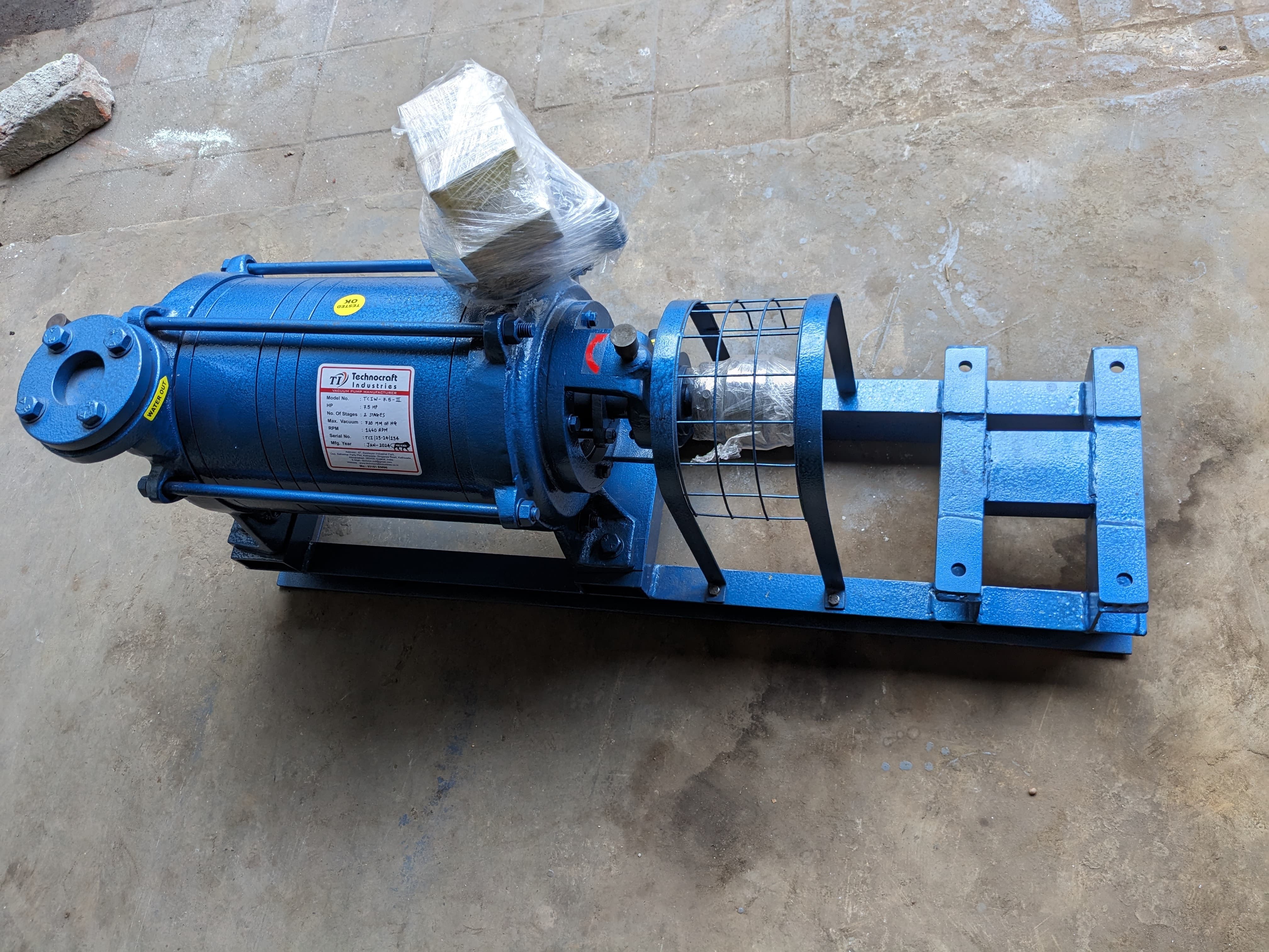 Water Ring Vacuum Pump - 50-1080 Cubic Meter Flow Rate, 720 Mm Hg Max Suction, Electric Power, Gland Packing Or Mechanical Seal