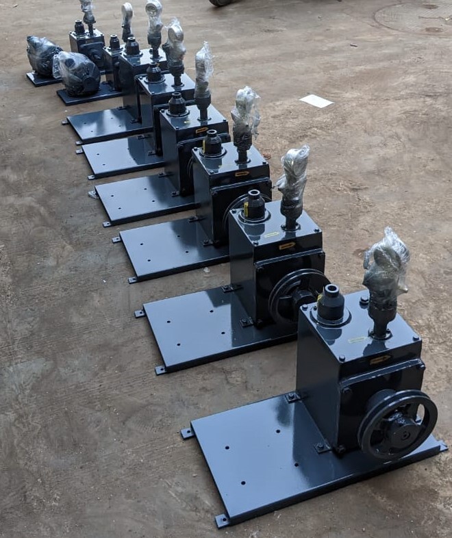 Rotary Vane High Vacuum Pump - Flow Rate: 3 Cubic Meter To 600 Cubic Meter