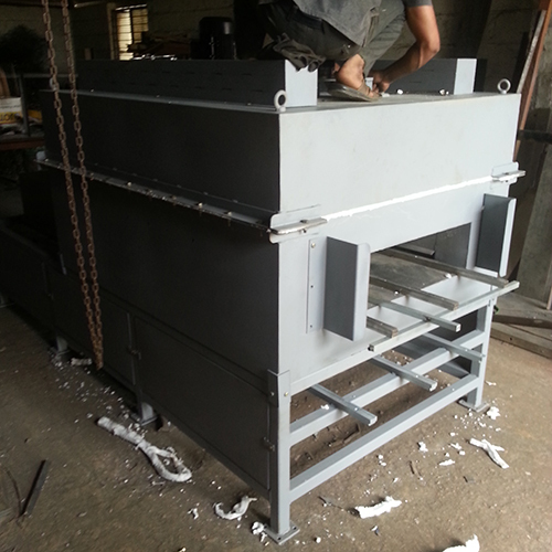 Curing Oven - Electric, Metal Construction, 220-440 Volt Power Supply | New Industrial Use, High-performance Heating Efficiency