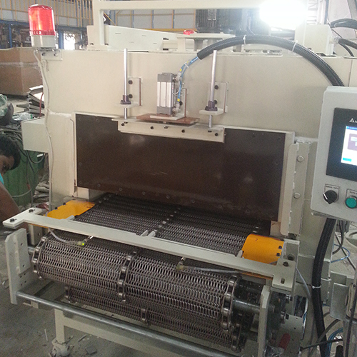 Curing Oven - Electric, Metal Construction, 220-440 Volt Power Supply | New Industrial Use, High-performance Heating Efficiency