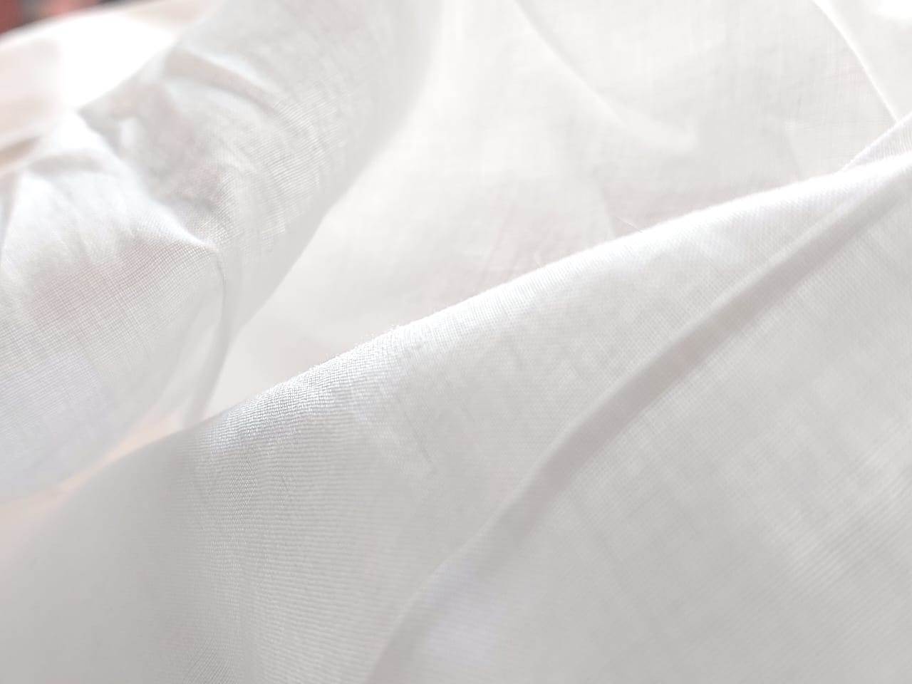 100% Pure White Cotton Fabric - Attributes: Washable