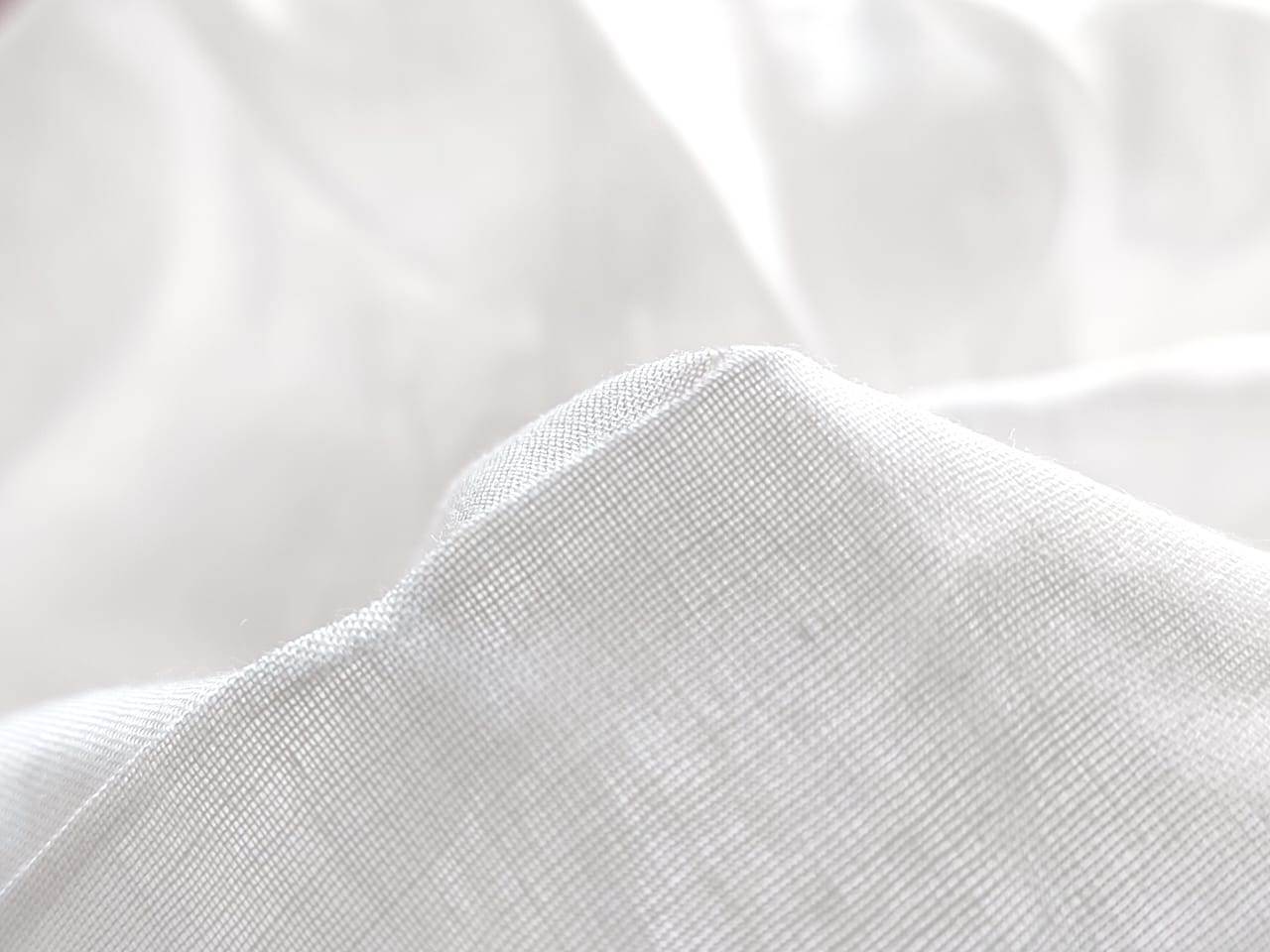 100% Pure White Cotton Fabric - Attributes: Washable