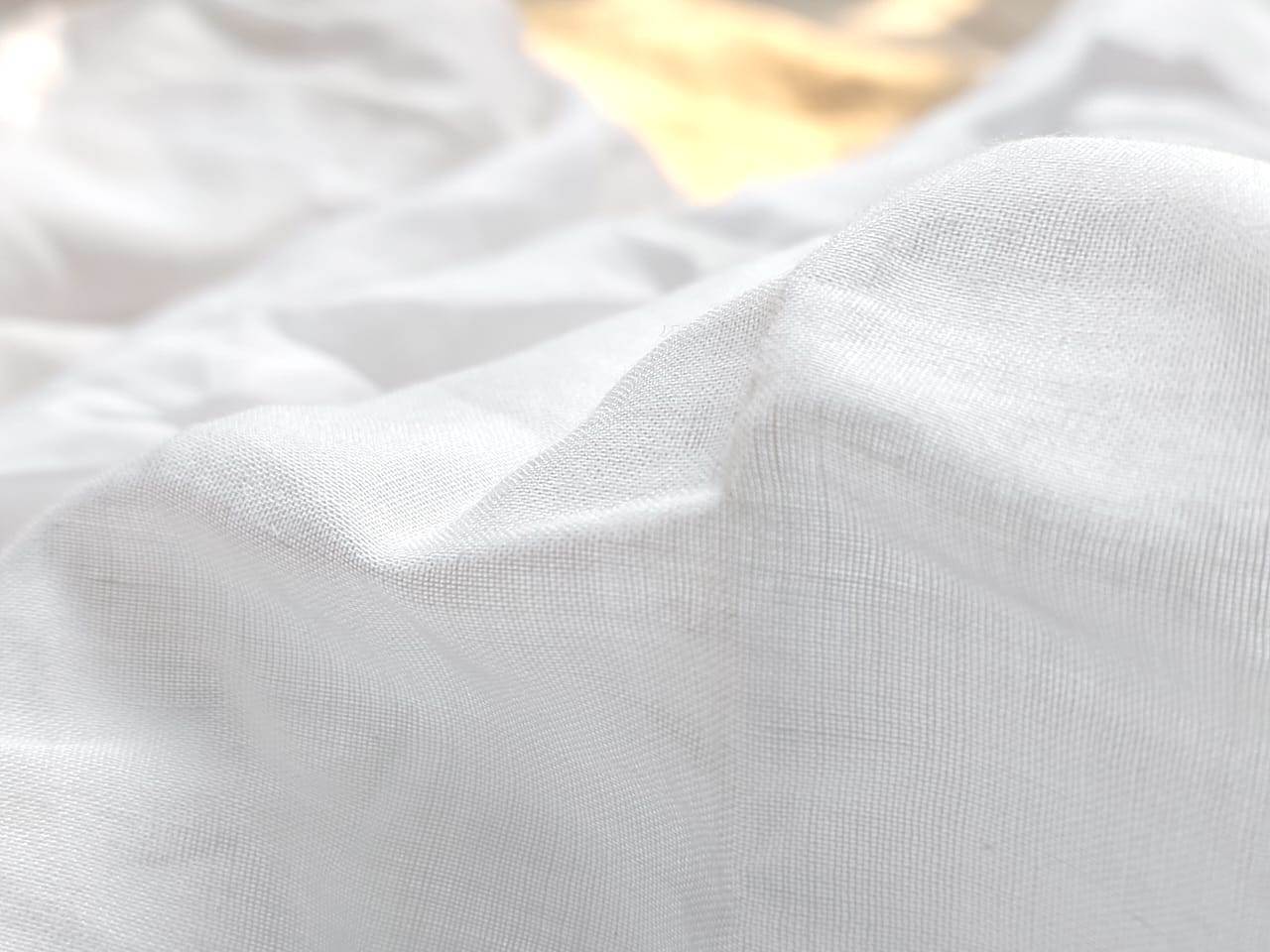 100% Pure White Cotton Fabric - Attributes: Washable