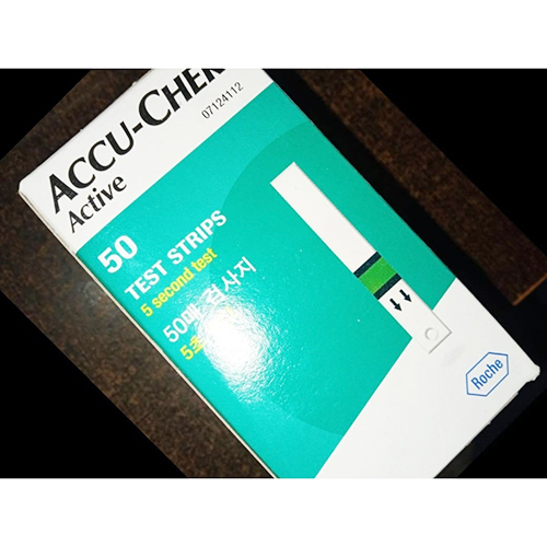 Plastic Personal Accu-Chik 50 Test Strips