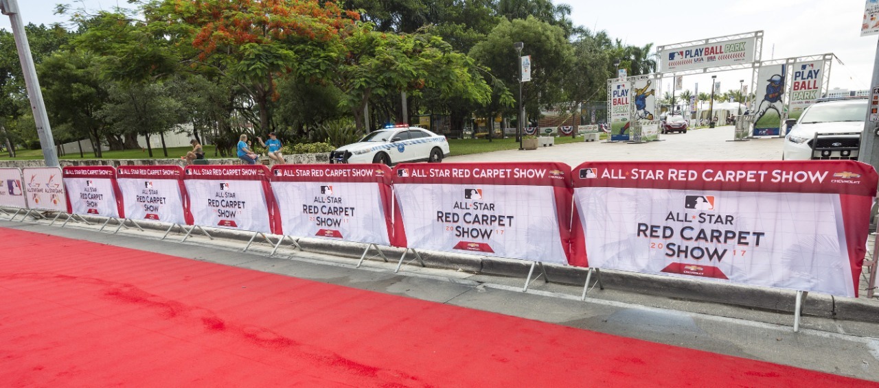 Barricade Branding And Promotion - Polyester, 3ft X 6ft & 4ft X 8ft Sizes | Custom Printed Flags & Banners, Aluminum Pole