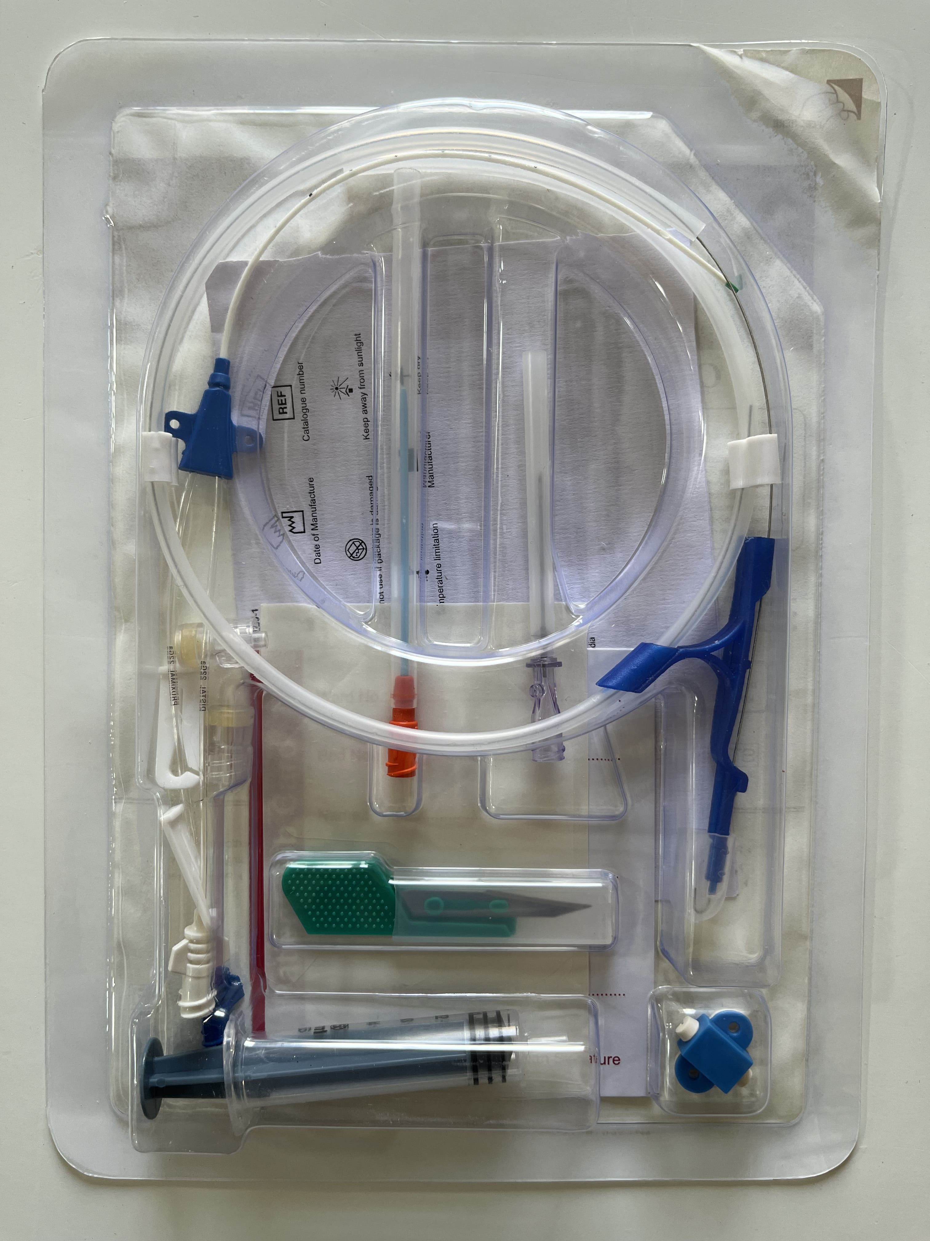 White Hospital Efficiency 5fr 8cm Double Lumen Cvc Catheter Kit Secure Access Easy Monitor