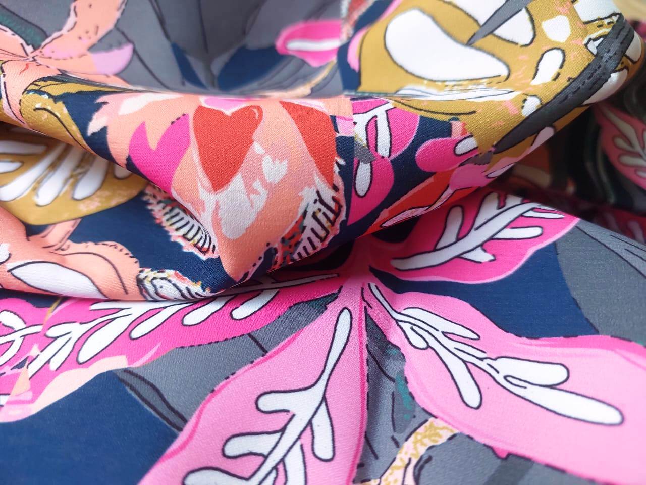Multicolor Polyester Print Fabric Wholesale