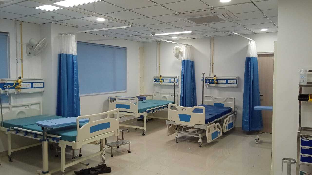 Cubical Tracks - Color: White