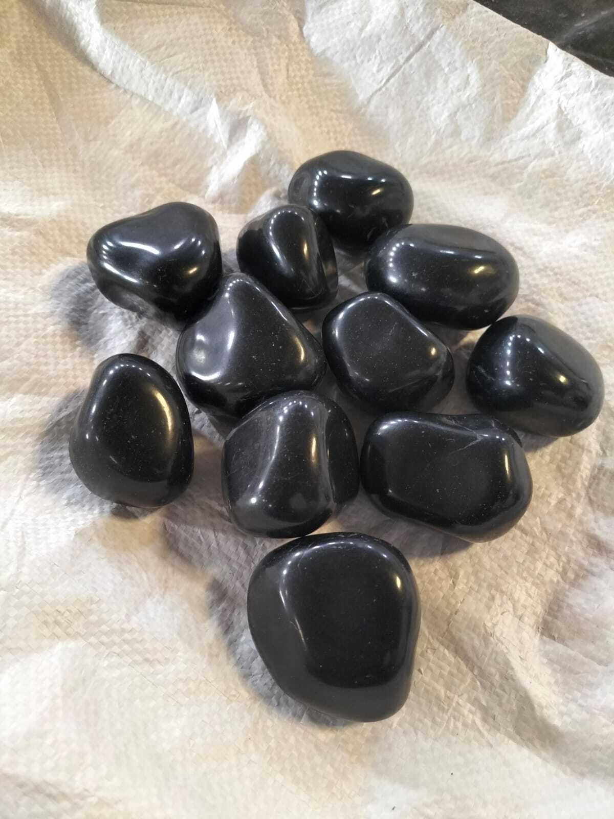 Polyurethane Coated High Polished Natural Black Pebbles For Garden Decoration And Terrazzo Flooring