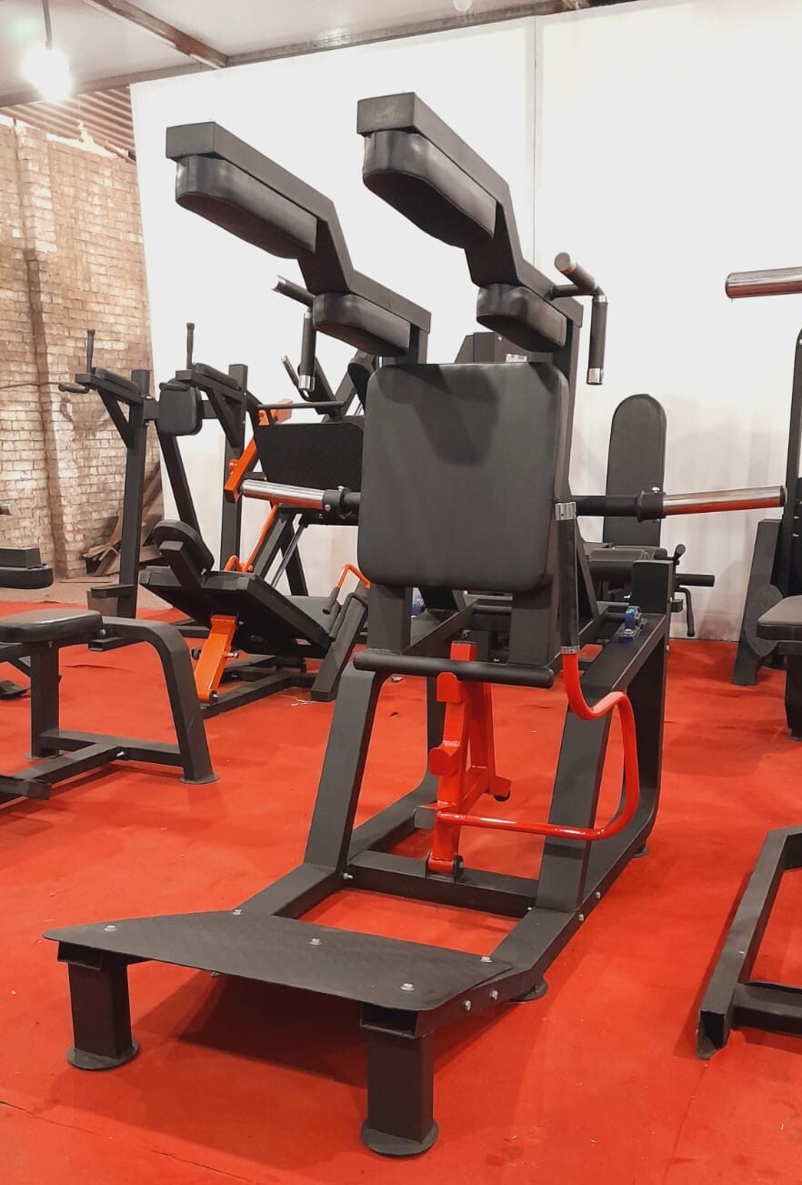 Gym Super Squat Machine Application: Endurance