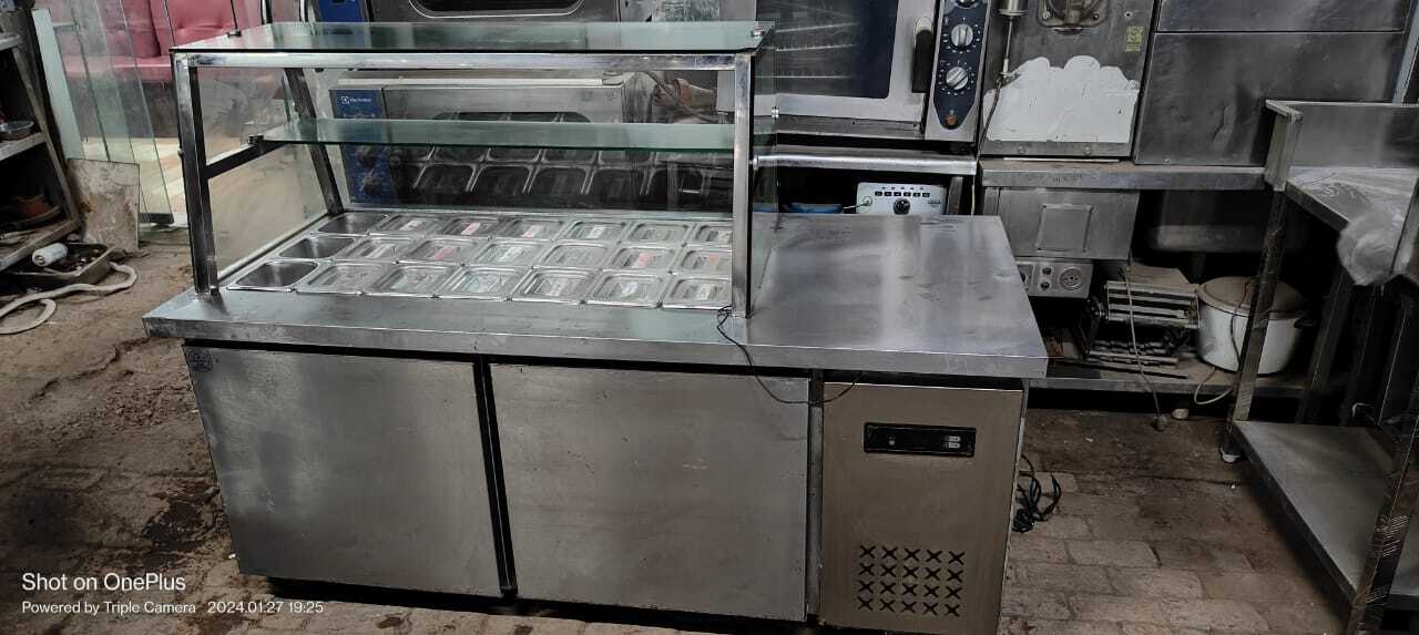 Second Hand Salad Counter Near Wazirabad