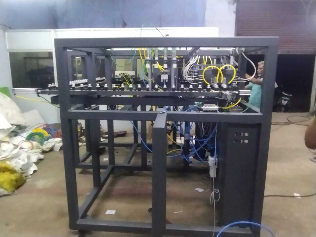 Delta Automation Pet Strech Blow Moulding Machine With Auto Loader
