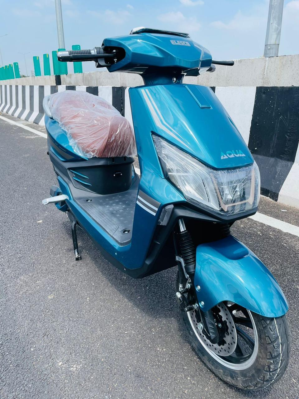 Elesco Aqua Pro Electric Scooter - Material: Abs Fiber