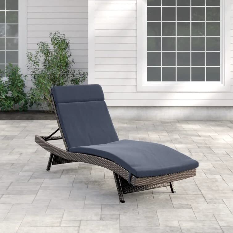 Lawn Lounger Application: Sand Beach