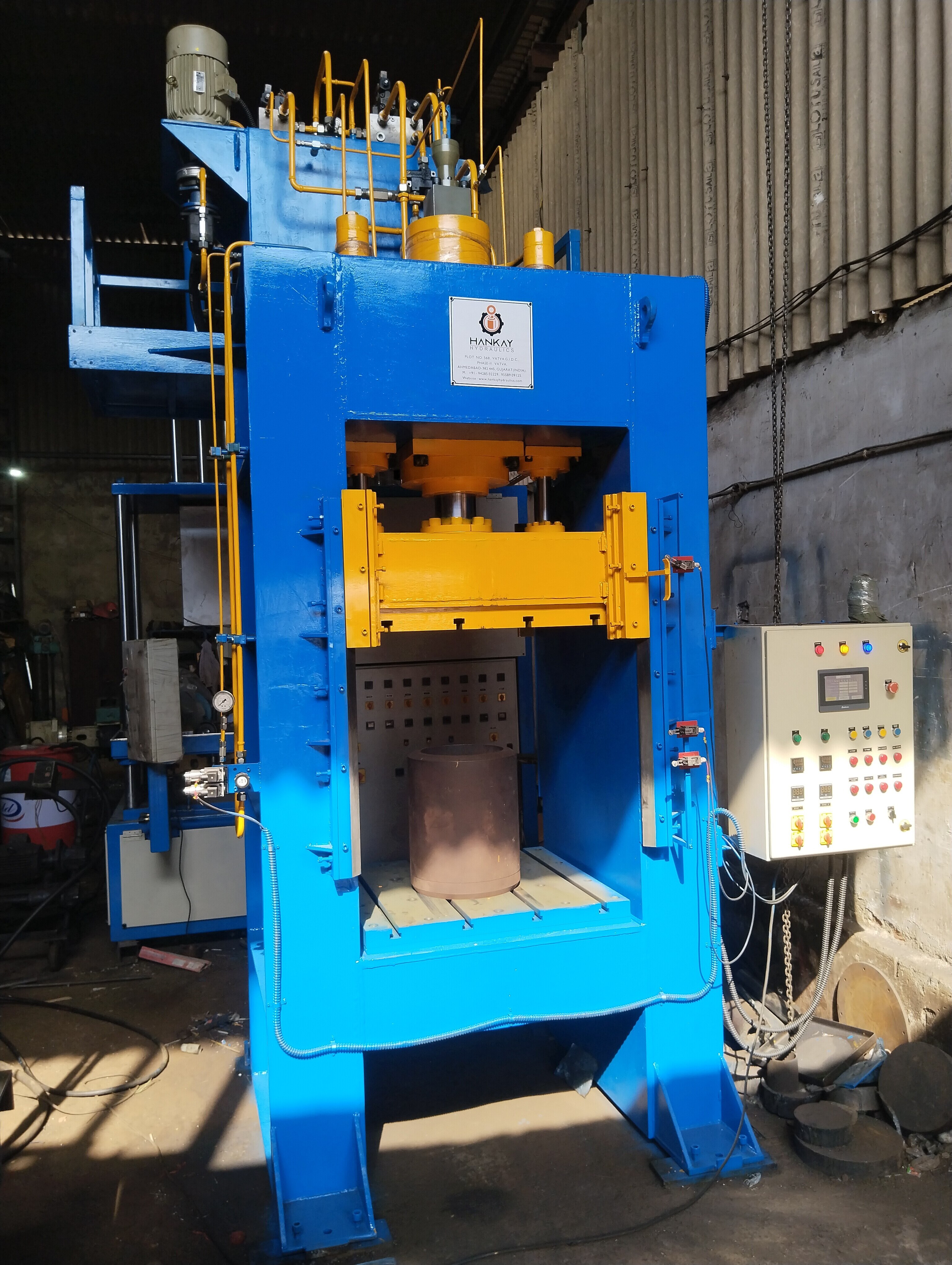 Bakelite Molding Press Machine - 25-2000 Ton Capacity, Hydraulic Force, 4000mm Height, Blue & Green Finish, Manual & Auto Operation, 1-year Warranty