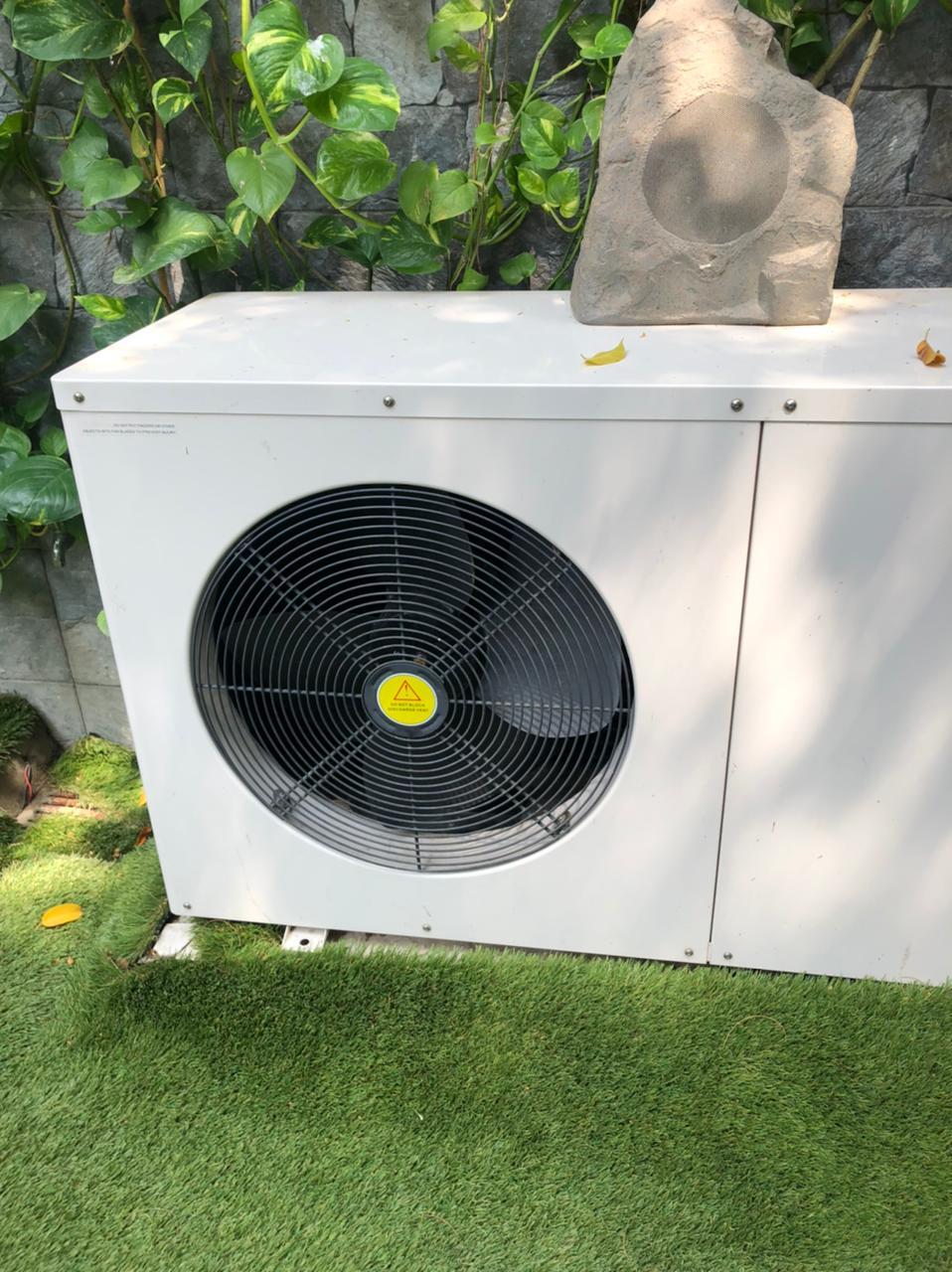 Swimming Pool Heat Pump - Pvc & Titanium Tube Material | White, 1-year Warranty, Efficient Heat Transfer For Pool Water