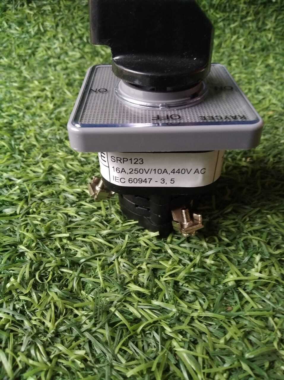 Rotery Switch Kaycee - 16a Industrial | Grey Color, Reliable Functionality For Industrial Applications