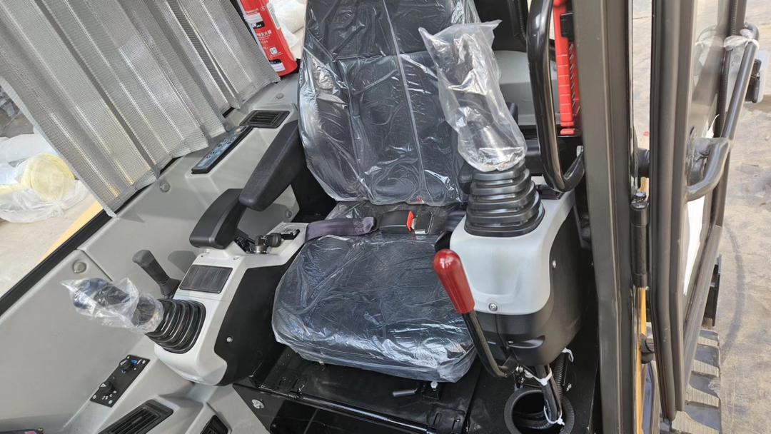 Fm Mini Excavator - Power Source: Electric