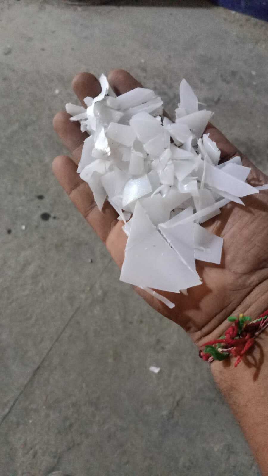 Hdpe White Regrind - Blow Moulding Material For Natural White Granules | Versatile For Various Applications, Consistent Quality