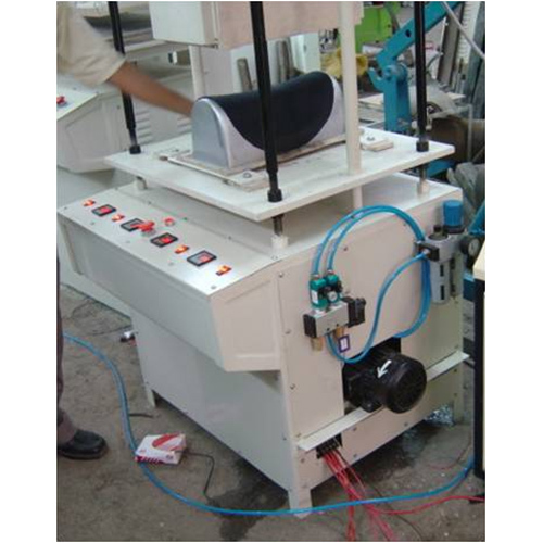 स्वचालित ब्रा पैड आकार निर्धारण मशीनें