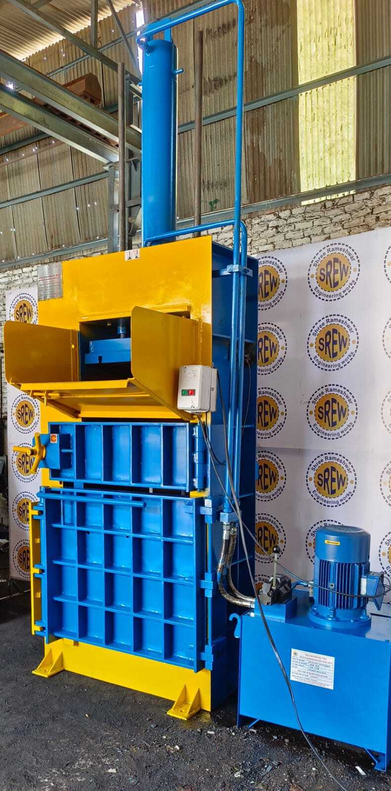 Raffia Cement Bags Hydraulic Baling Press Machine - Color: Blue