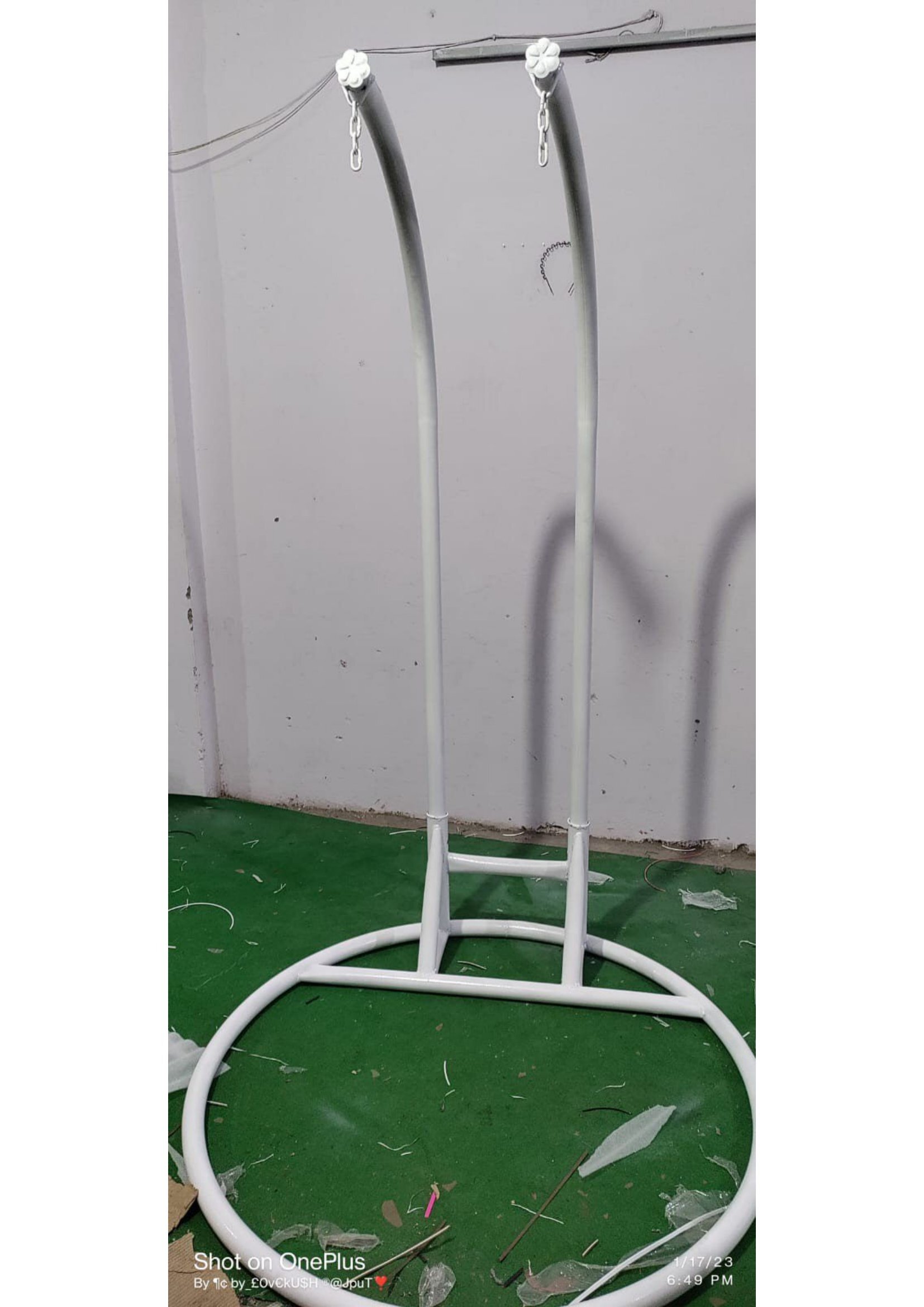 White Stand