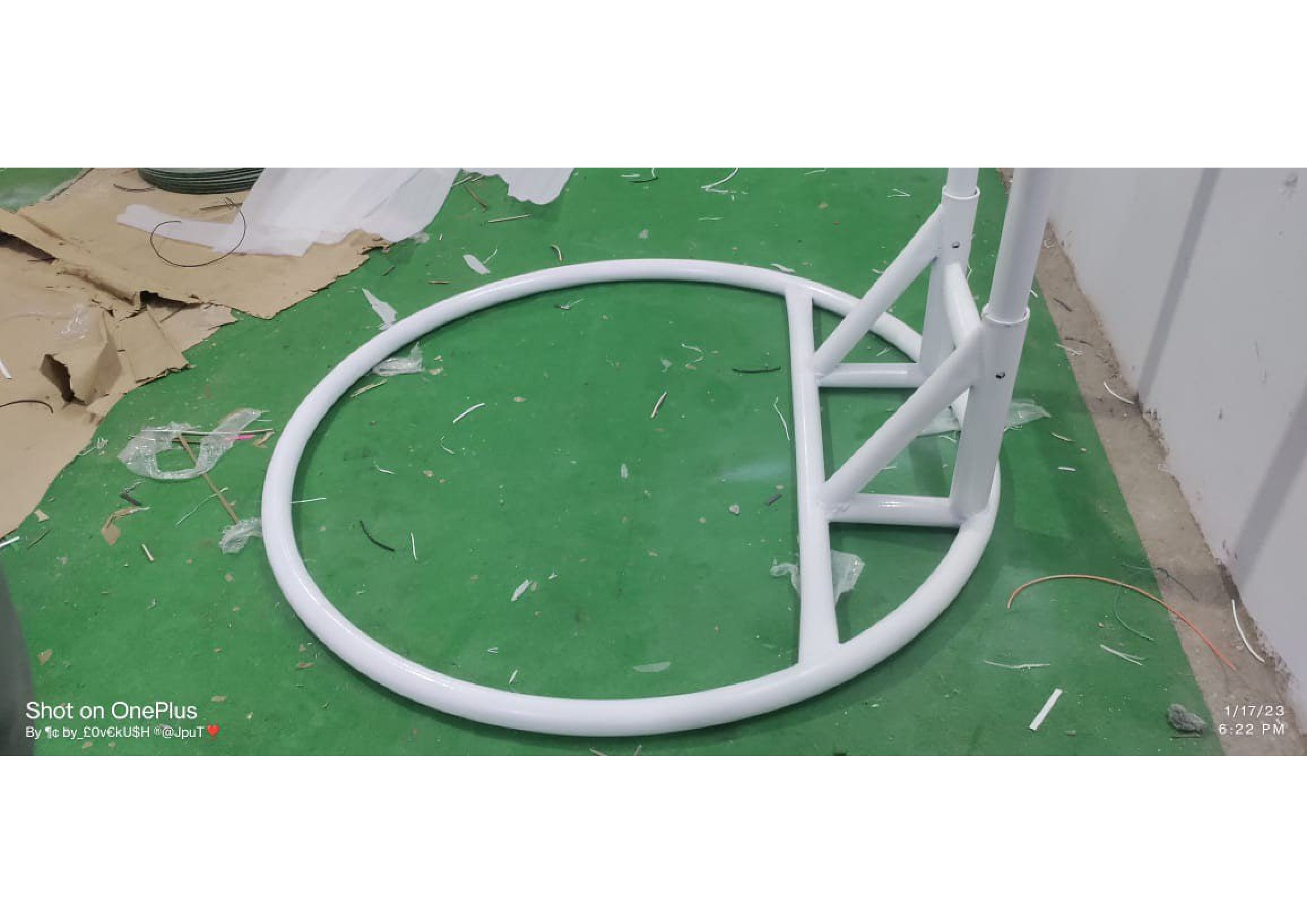 White Stand