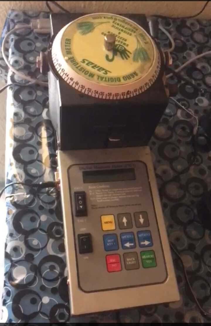 Grain Moisture Meter - Color: Silver