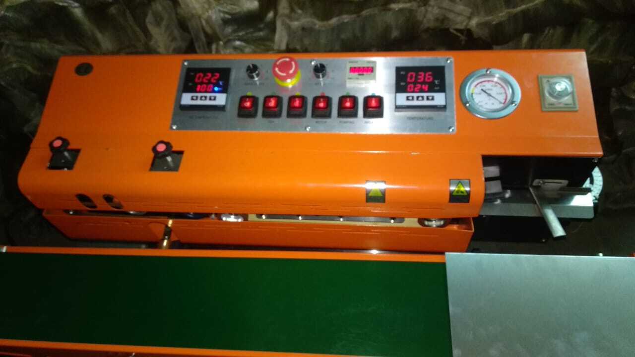 Vacuum Packing Machine With Nitrogen Flushing - Accuracy: 3 Psi