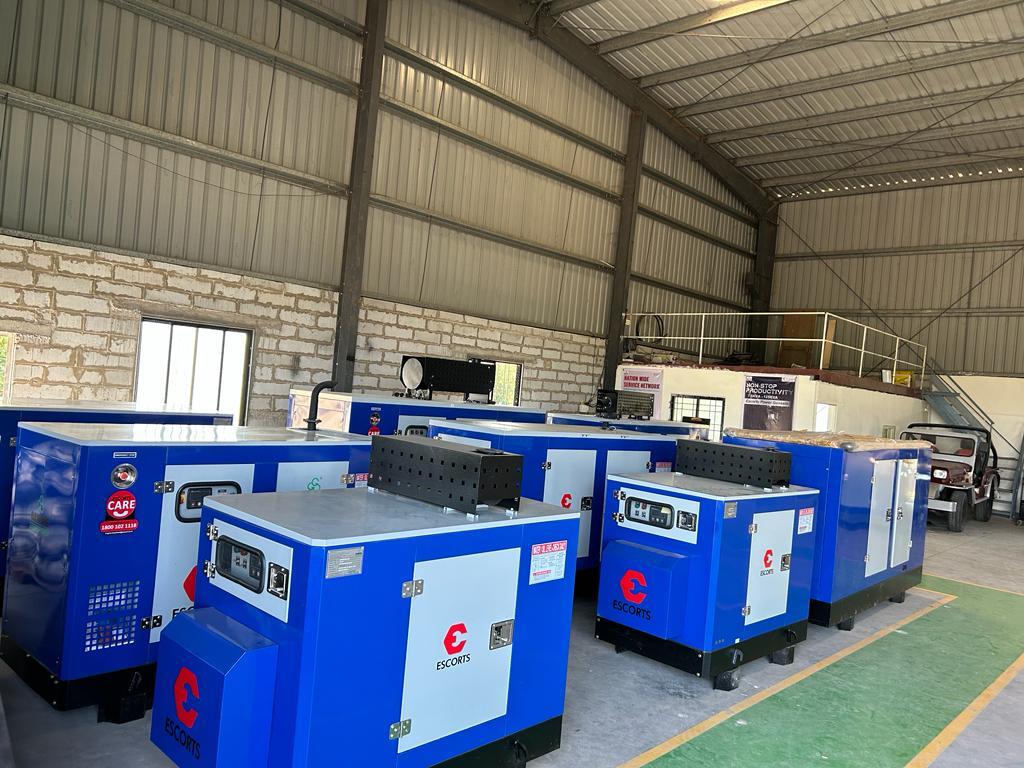 35 Kva Escorts Diesel Generator - Color: Blue