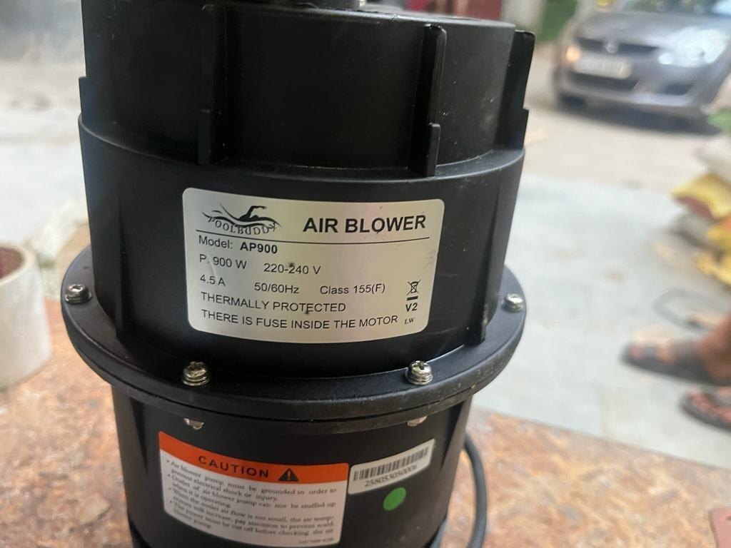 Jacuzzi Air Blower Pump - 900w | Black, Round Shape, 9-hole Jet Design, 1-year Warranty, Ideal For Bubble Massage In Swimming Pools