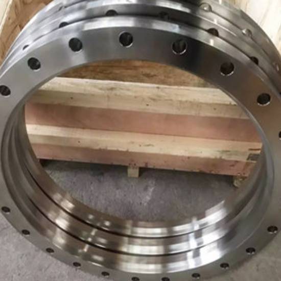 Stainless Steel Flanges - Astm A182 / F304 / F304l / F316 / F316l, Galvanized Surface Finish, Welding Connection, Custom Shapes & Sizes