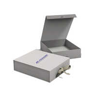 कठोर उपहार बॉक्स