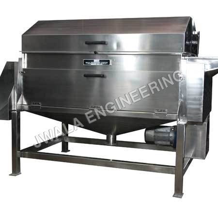 एक फल और सब्जी छिलने वाला उपकरण